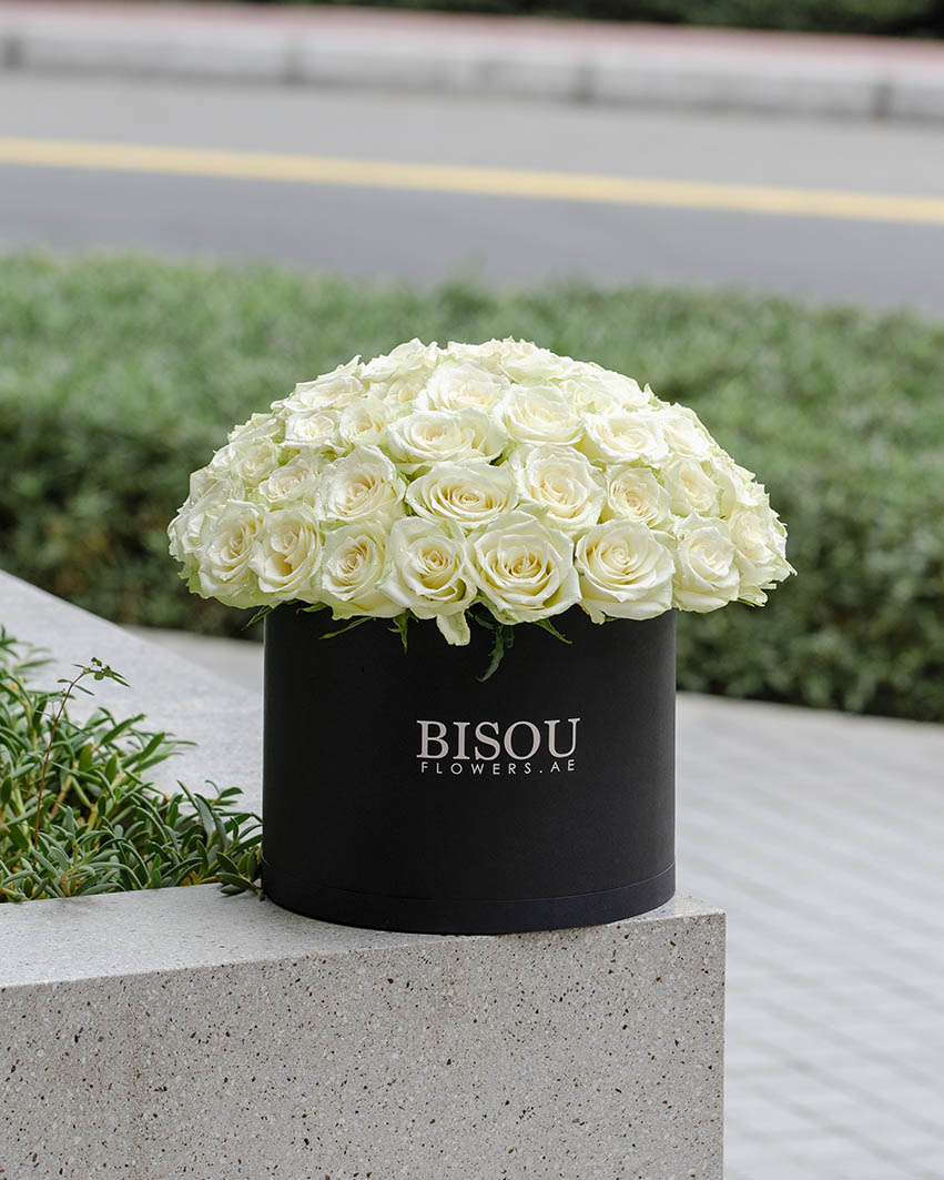 ‘Carina’ large drum box consisting of roses
