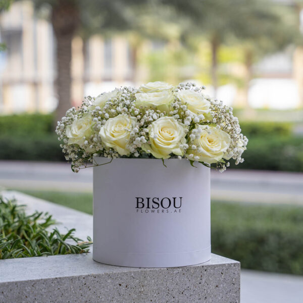 Baby Amore 15 roses and gypsophila flower Arrangement