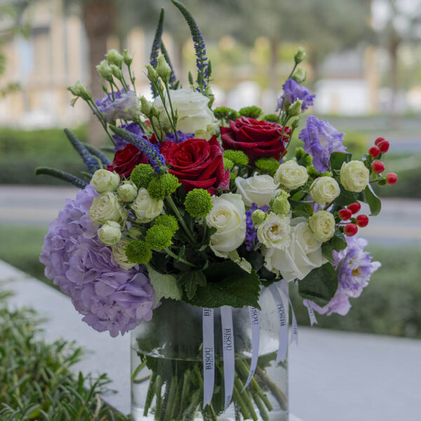 Cicely hand-tight flower bouquet