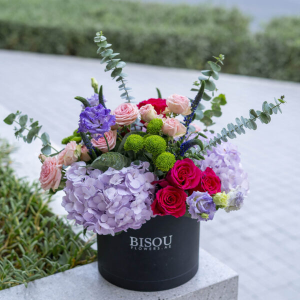 flowers bouquet Mona
