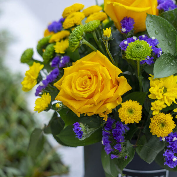 sunny flower bouquet