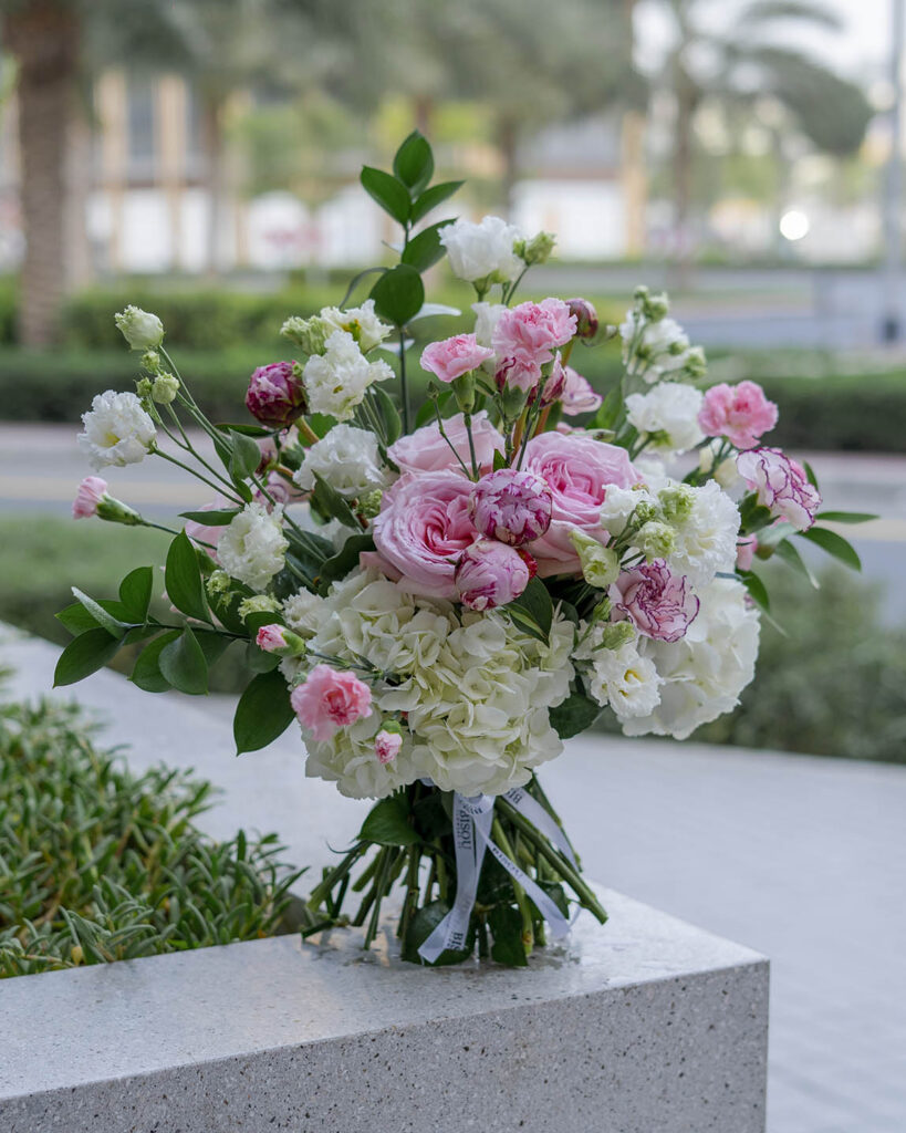 flower bouquet Mona