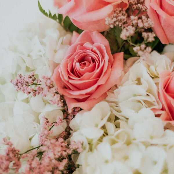 Hydrangea and Roses bouquet
